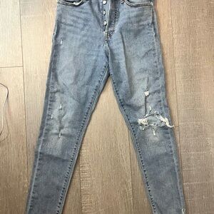 Levi’s Distressed Skinny Jeans